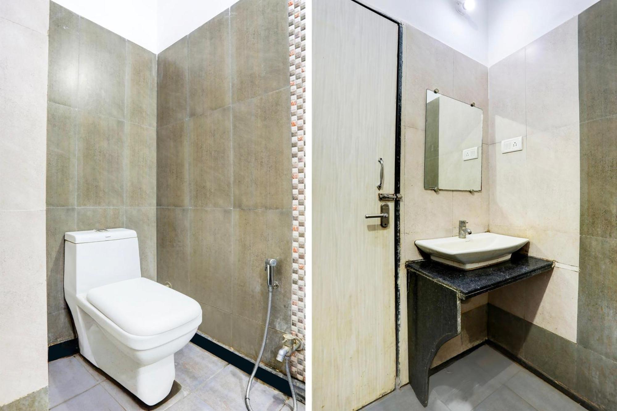 Super Townhouse Hoshangabad Road Near Aashima Mall Samarda Kaliasot Exterior foto