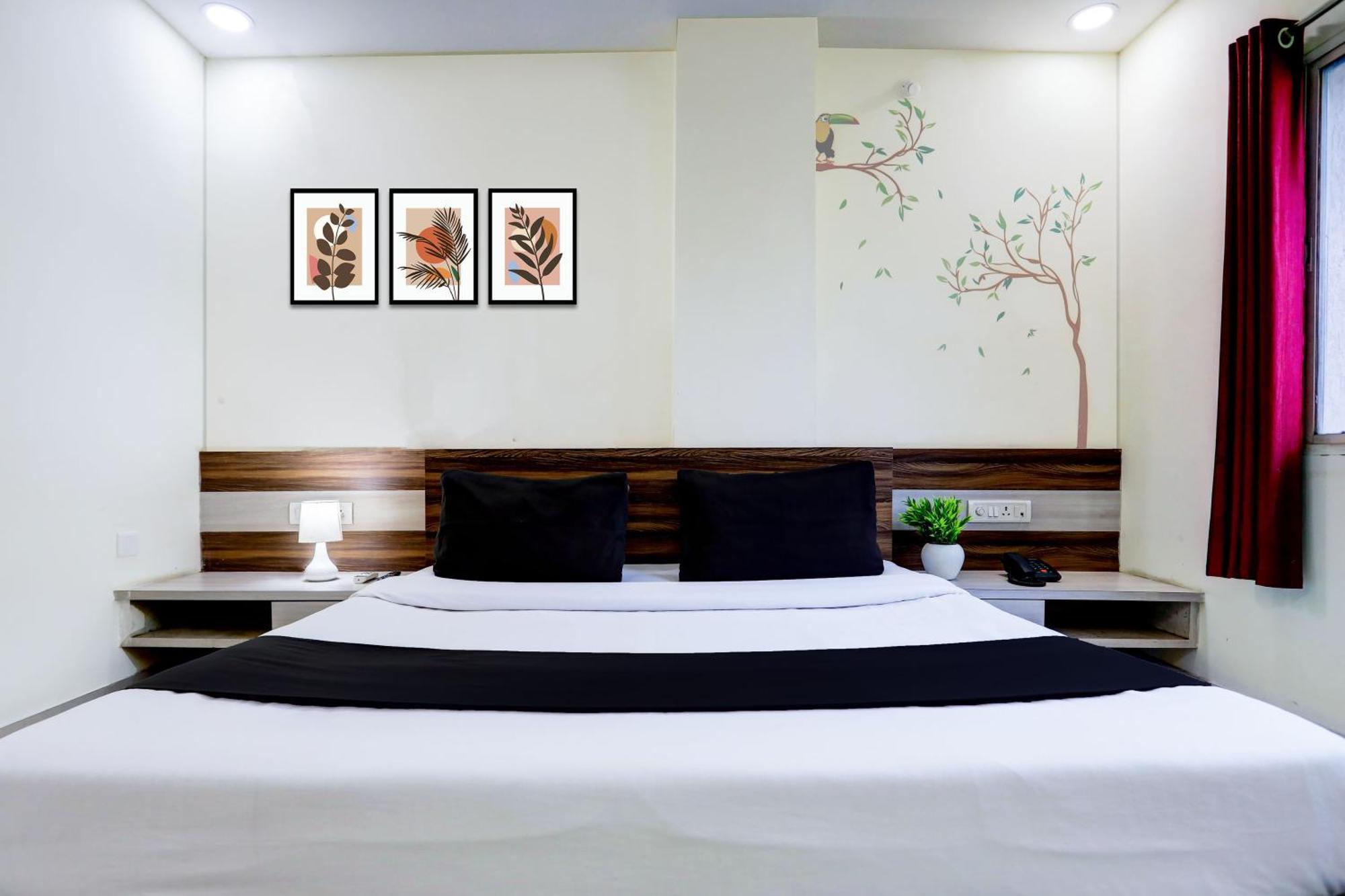 Super Townhouse Hoshangabad Road Near Aashima Mall Samarda Kaliasot Exterior foto