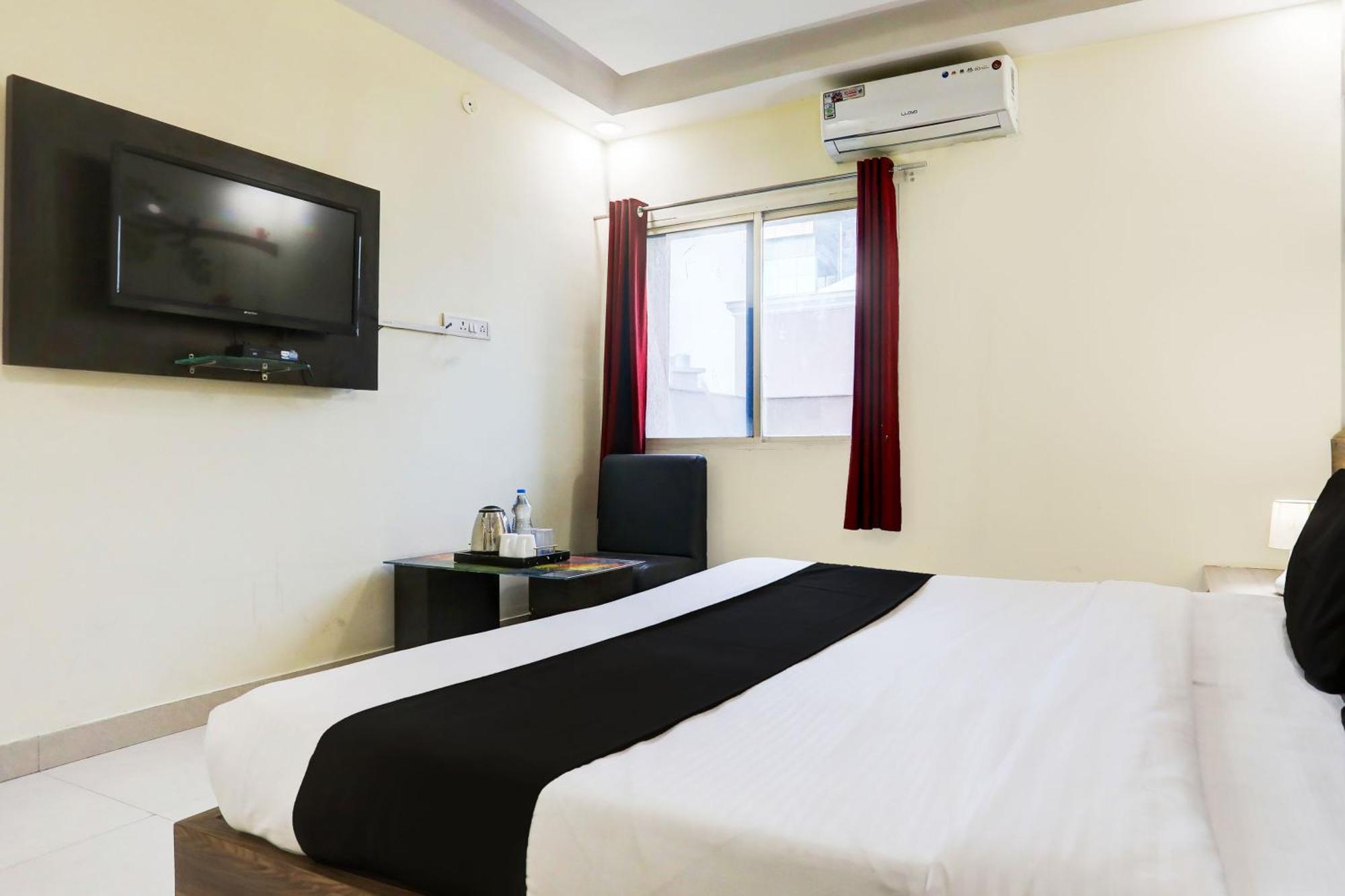 Super Townhouse Hoshangabad Road Near Aashima Mall Samarda Kaliasot Exterior foto